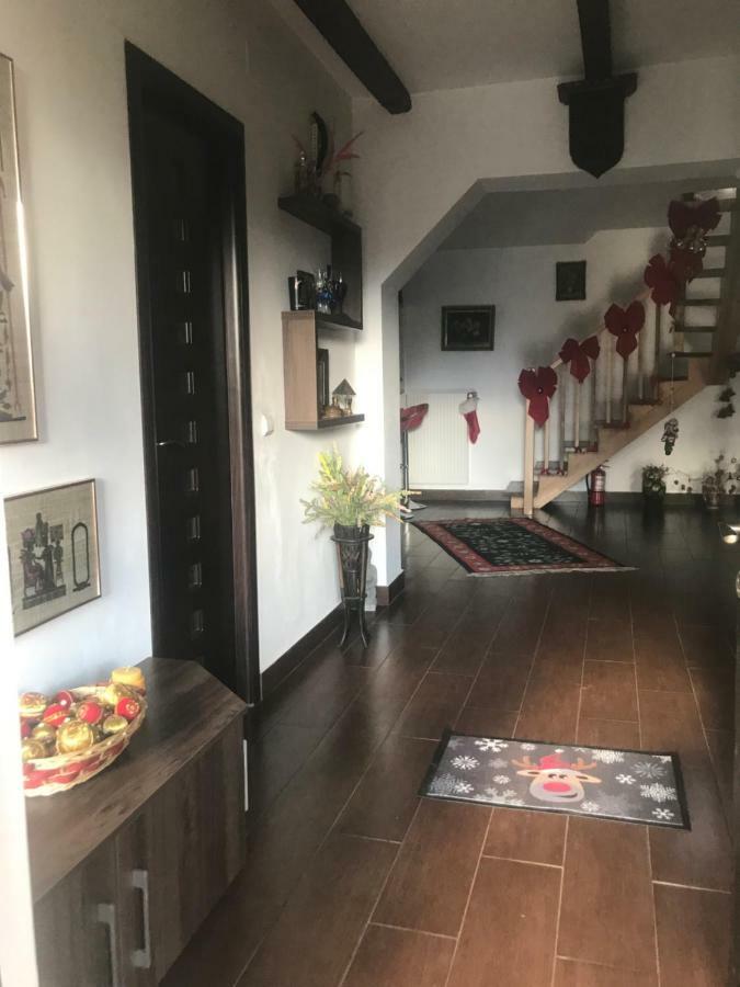 RîşnovCasa Csiki别墅 外观 照片